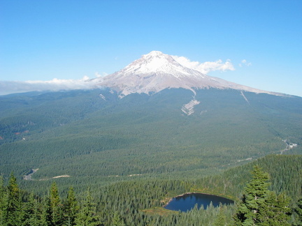 Further on up the mountian... (mirror lake at the bottom)