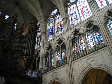 It has some pretty stained glass.