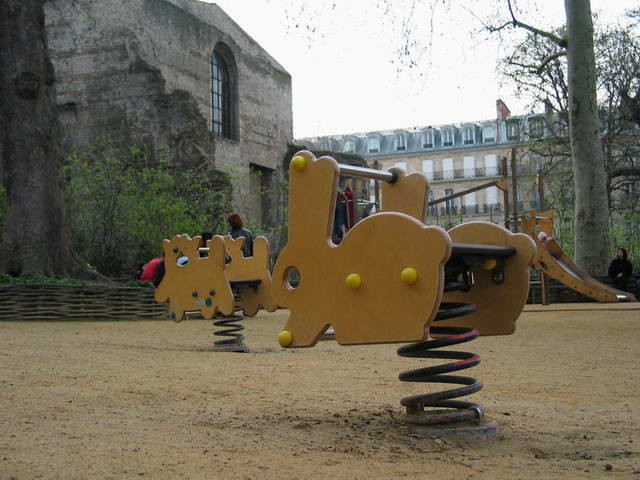 A playground around the back of Musee de Cluny.
